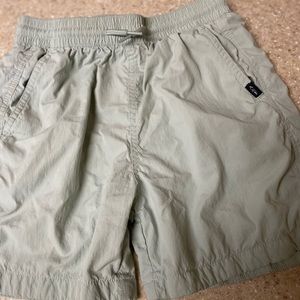 Boys Abercombie size 11/12 swim trunks

GB